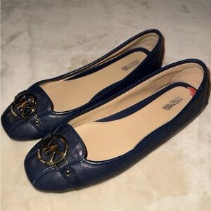 Michael Kors Women’s Navy Blue Leather Flats- Size 10
